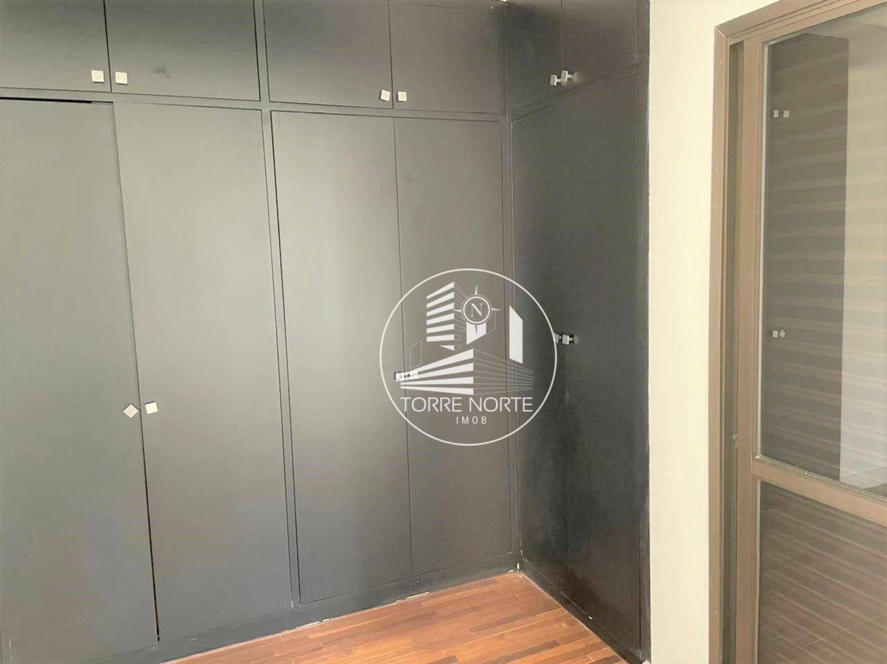 Apartamento à venda com 4 quartos, 227m² - Foto 13