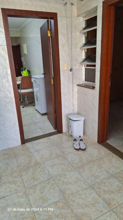 Apartamento à venda com 3 quartos, 113m² - Foto 22