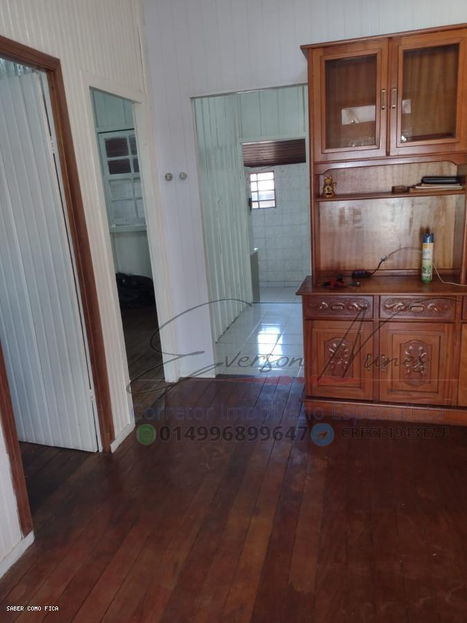 Casa à venda com 3 quartos, 200m² - Foto 10