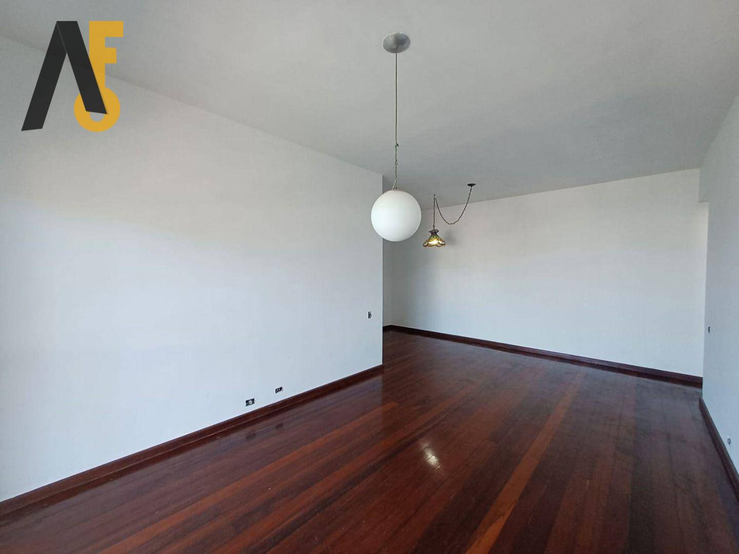 Apartamento à venda com 2 quartos, 85m² - Foto 4