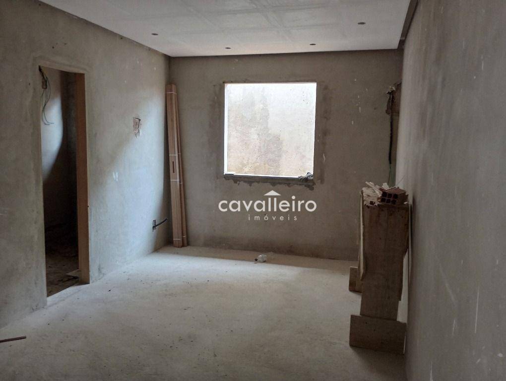 Casa à venda com 3 quartos, 300m² - Foto 9