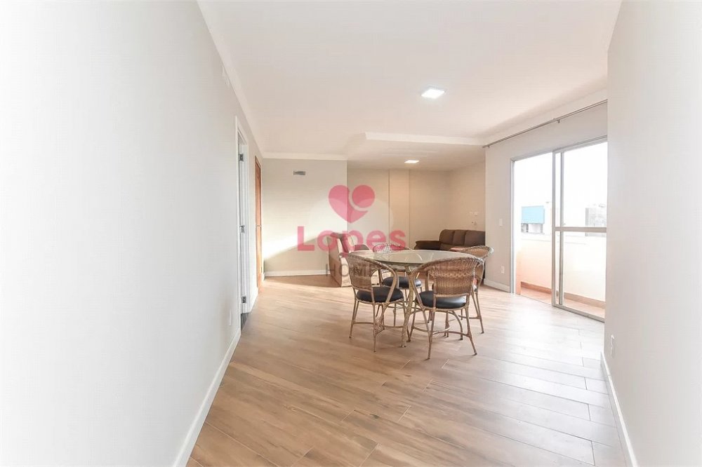 Apartamento à venda com 3 quartos, 94m² - Foto 3