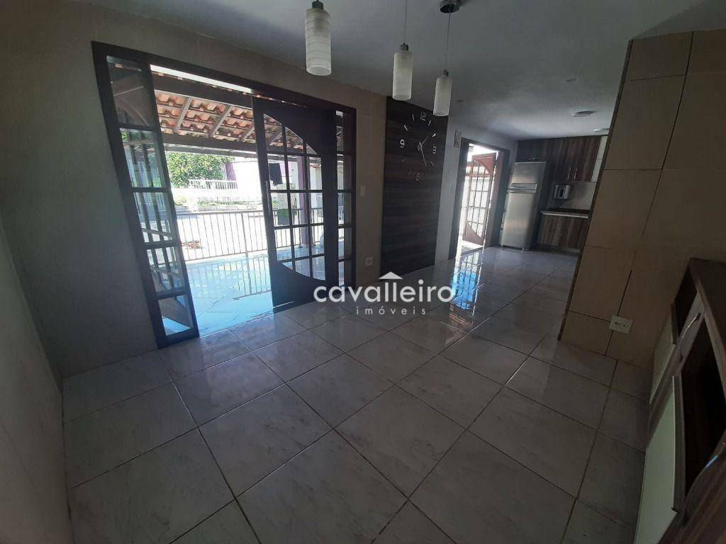 Casa à venda com 3 quartos, 240m² - Foto 6