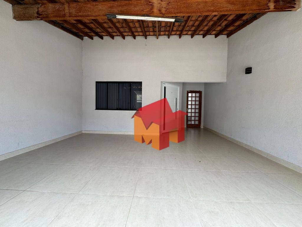 Casa à venda e aluguel com 3 quartos, 170m² - Foto 2