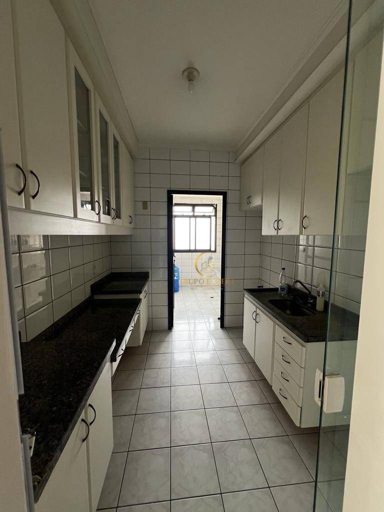 Apartamento à venda com 3 quartos, 85m² - Foto 4