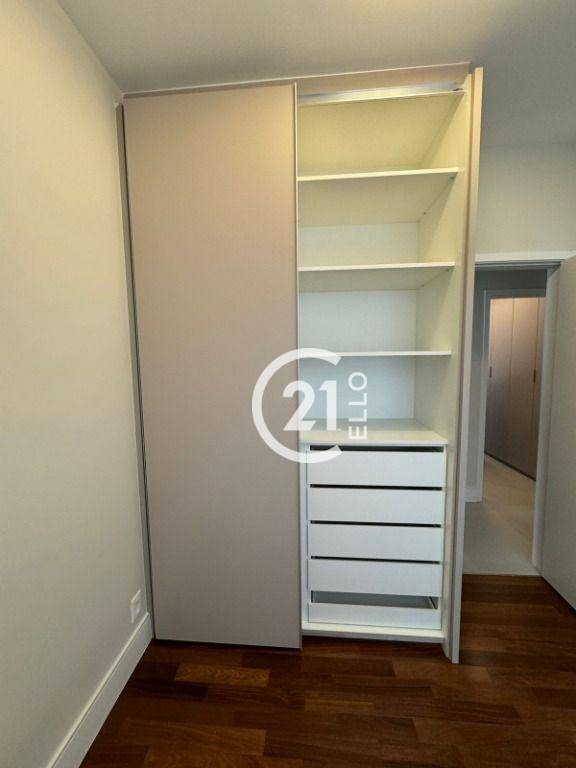 Apartamento para alugar com 3 quartos, 147m² - Foto 20