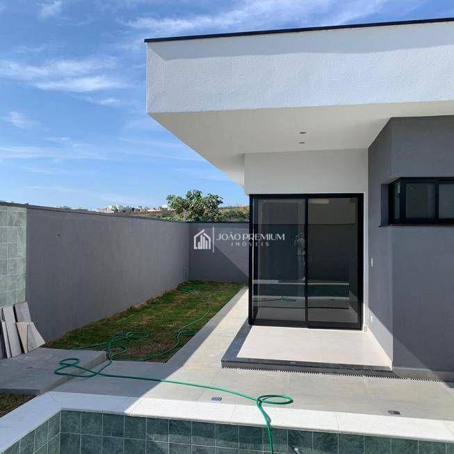 Casa de Condomínio à venda com 3 quartos, 235m² - Foto 2