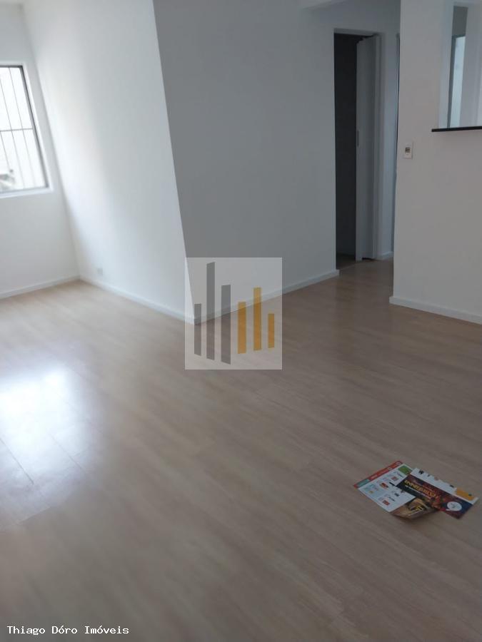 Apartamento à venda com 2 quartos, 48m² - Foto 3