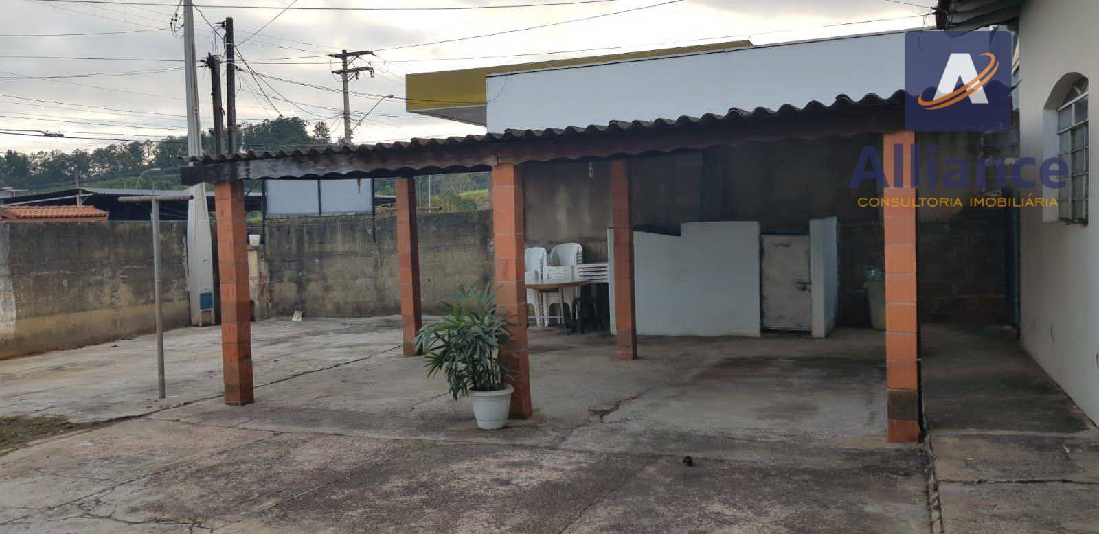 Casa à venda com 6 quartos, 300m² - Foto 58