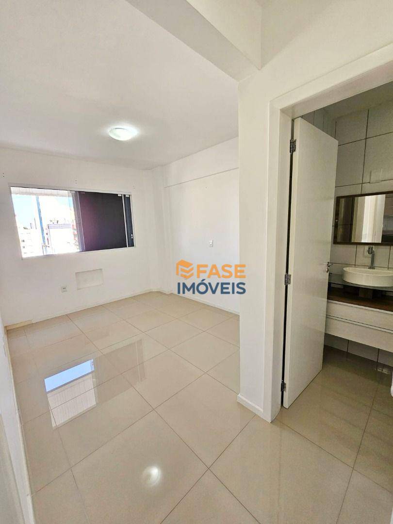 Apartamento à venda com 2 quartos, 71m² - Foto 12