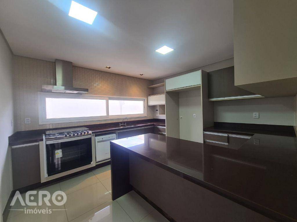 Casa de Condomínio à venda com 3 quartos, 222m² - Foto 34