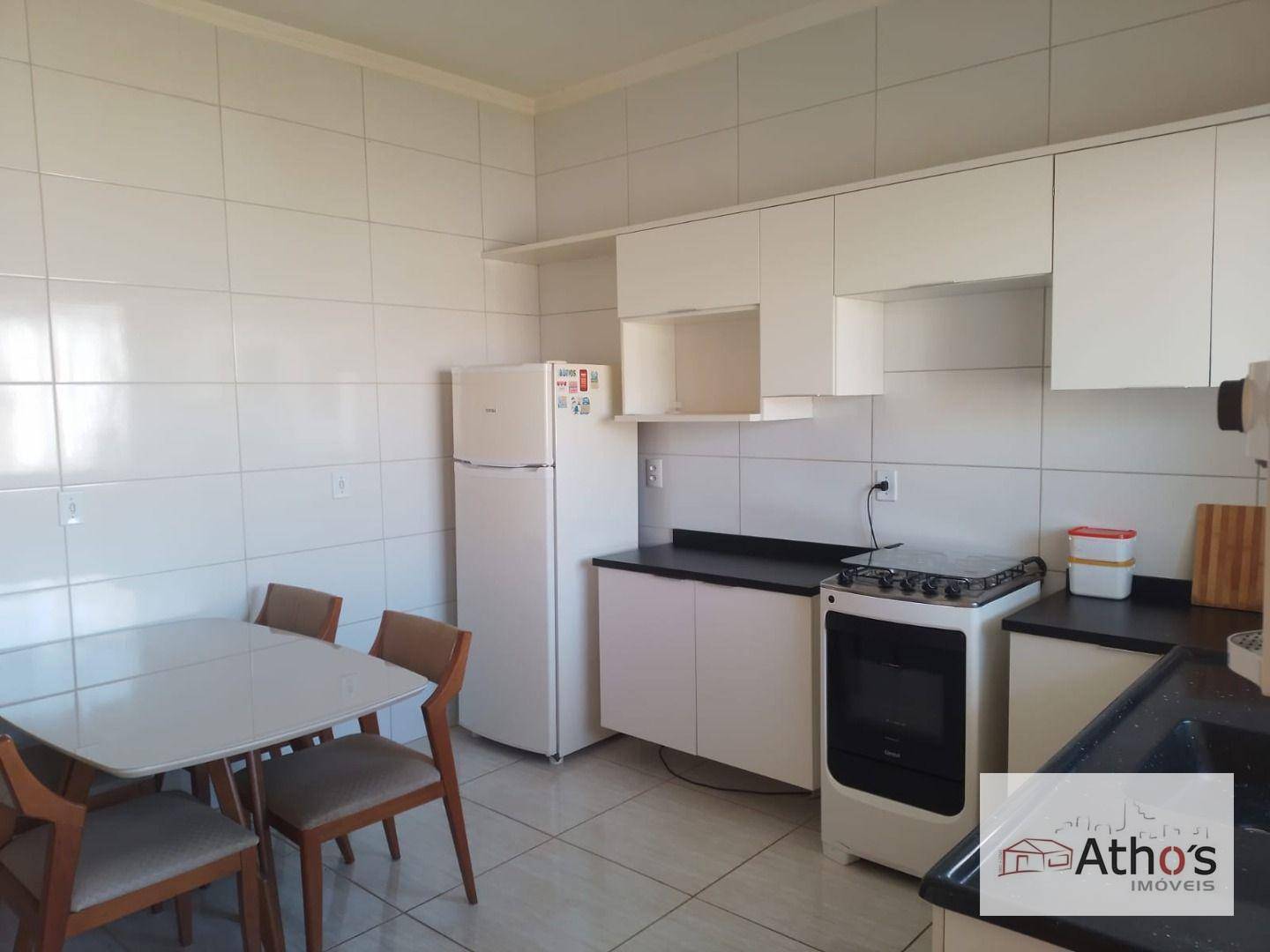 Casa à venda com 2 quartos, 66m² - Foto 11