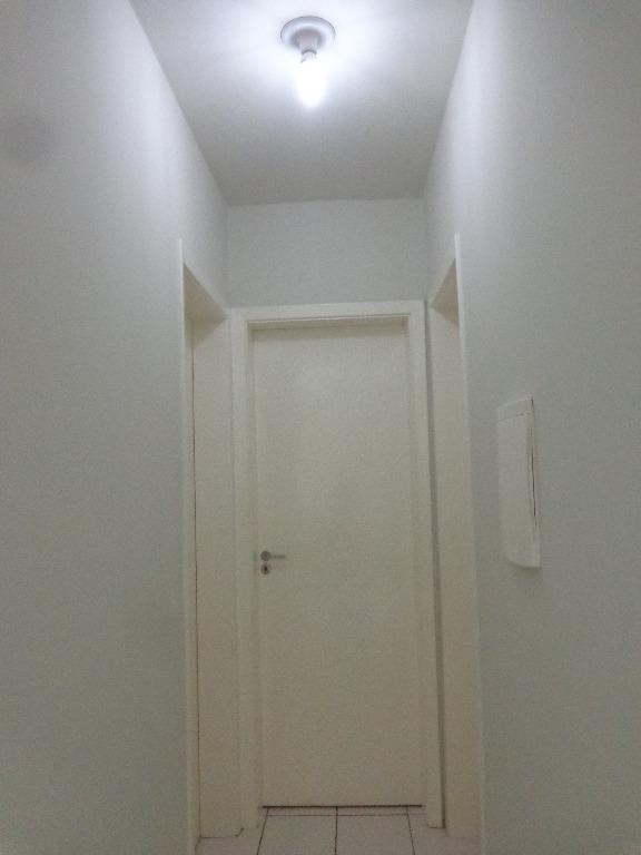 Apartamento para alugar com 2 quartos, 49m² - Foto 6