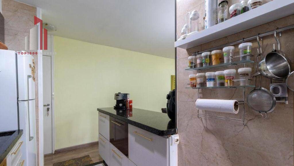 Apartamento à venda com 2 quartos, 70m² - Foto 13