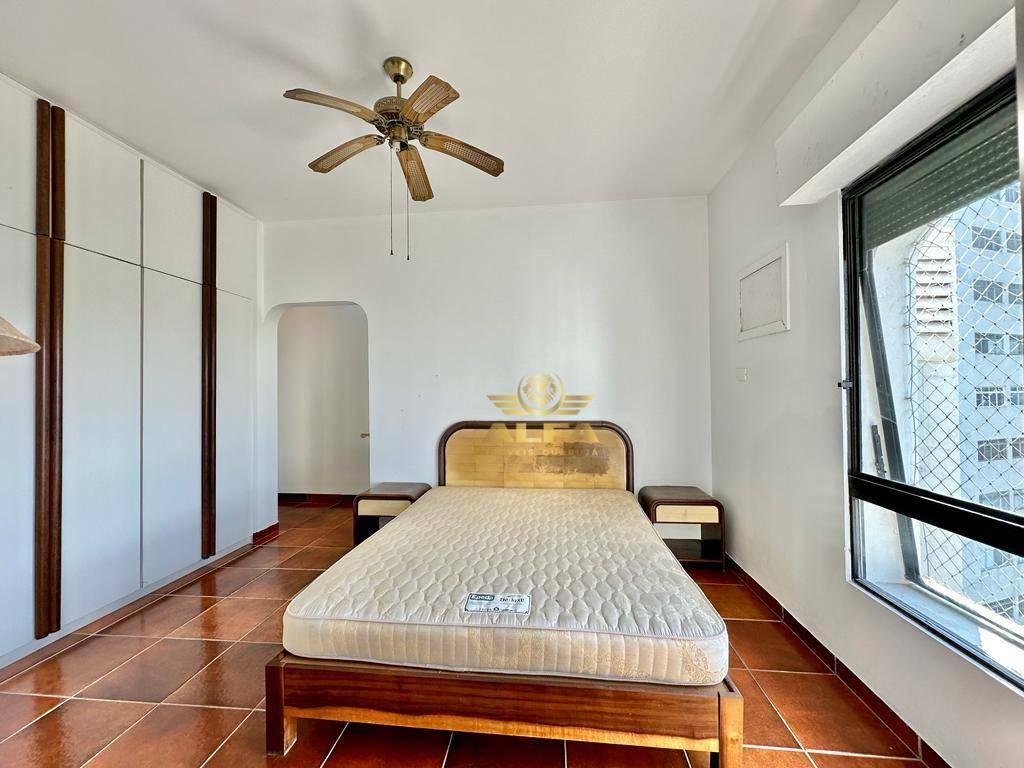 Apartamento à venda com 3 quartos, 221m² - Foto 18