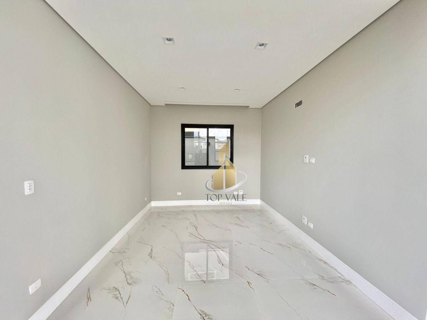 Sobrado à venda com 4 quartos, 270m² - Foto 4