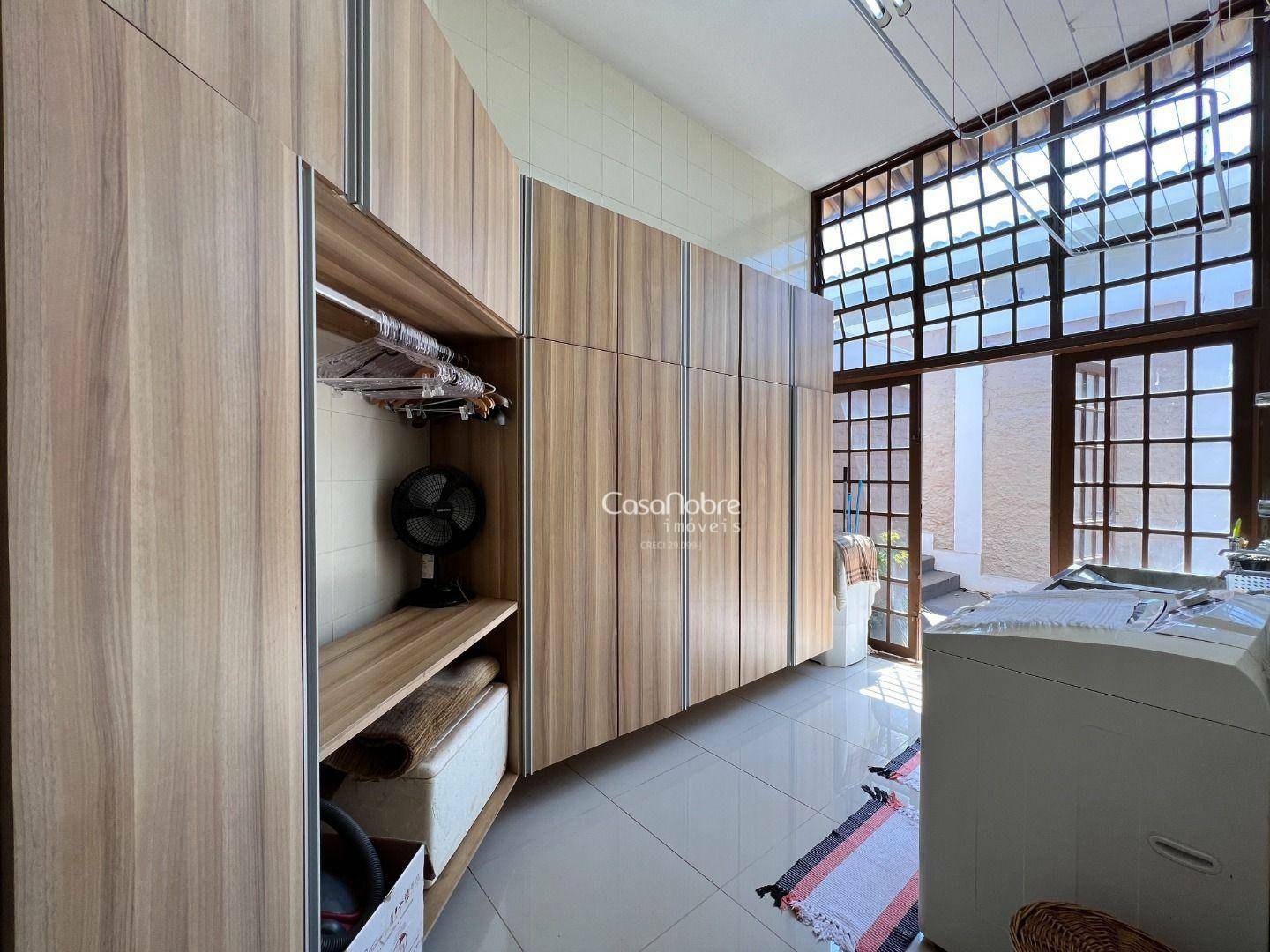 Casa de Condomínio à venda com 4 quartos, 600m² - Foto 34