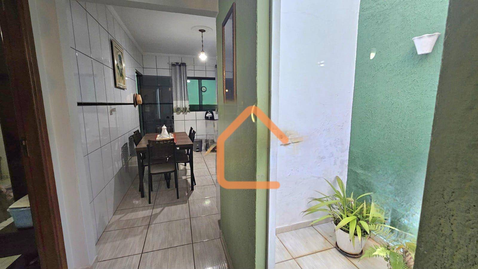 Casa à venda com 2 quartos, 76m² - Foto 2