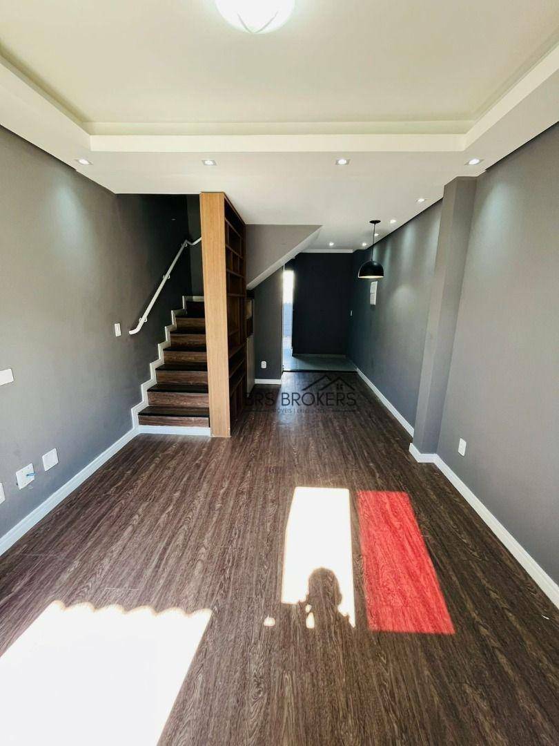 Sobrado à venda com 2 quartos, 55m² - Foto 3