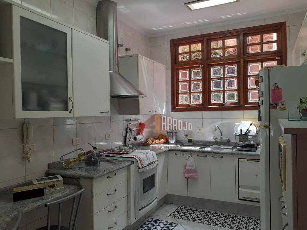 Sobrado à venda com 3 quartos, 225m² - Foto 16