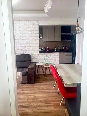 Apartamento à venda com 2 quartos, 64m² - Foto 2