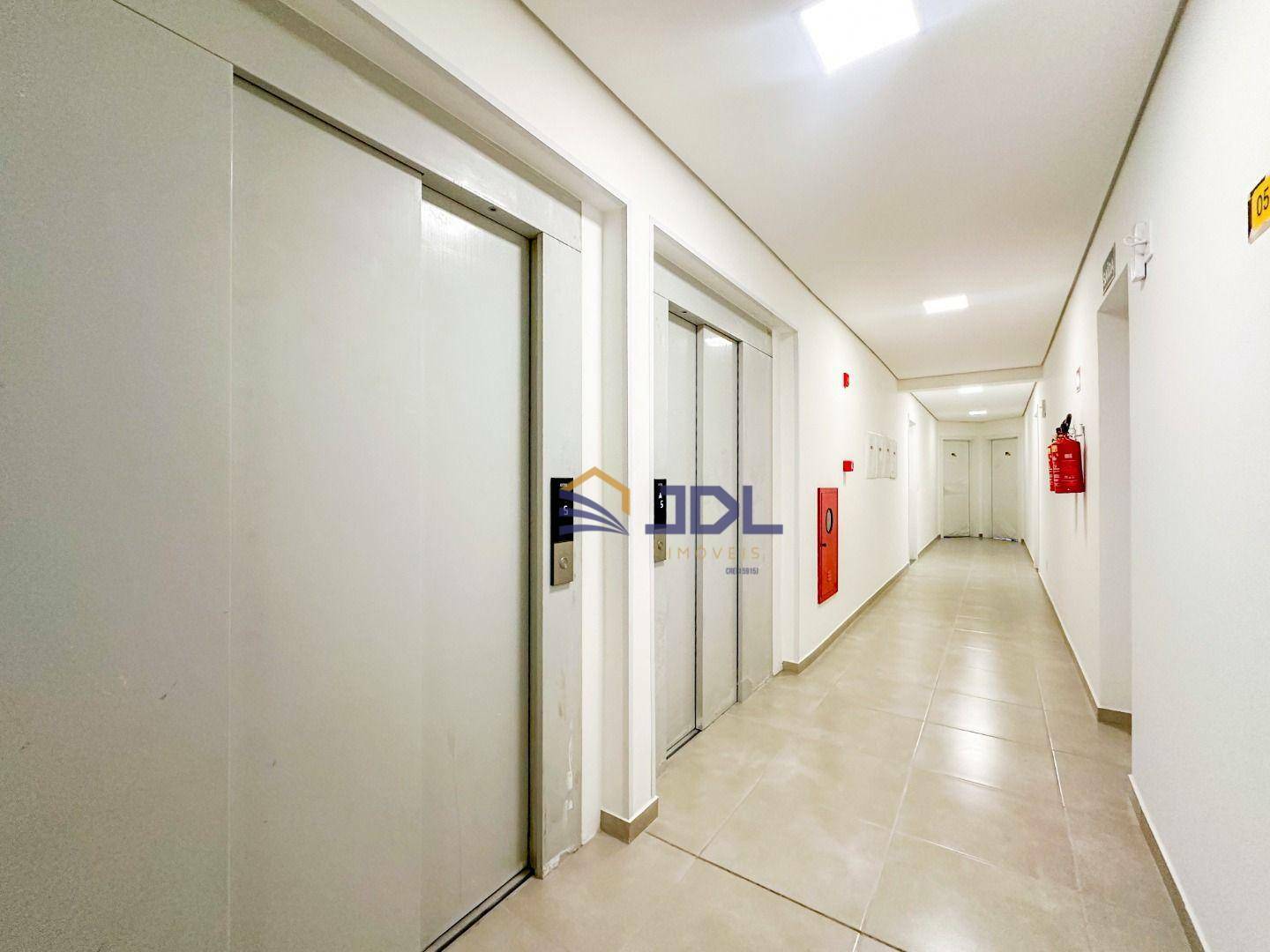 Apartamento à venda com 2 quartos, 63m² - Foto 6