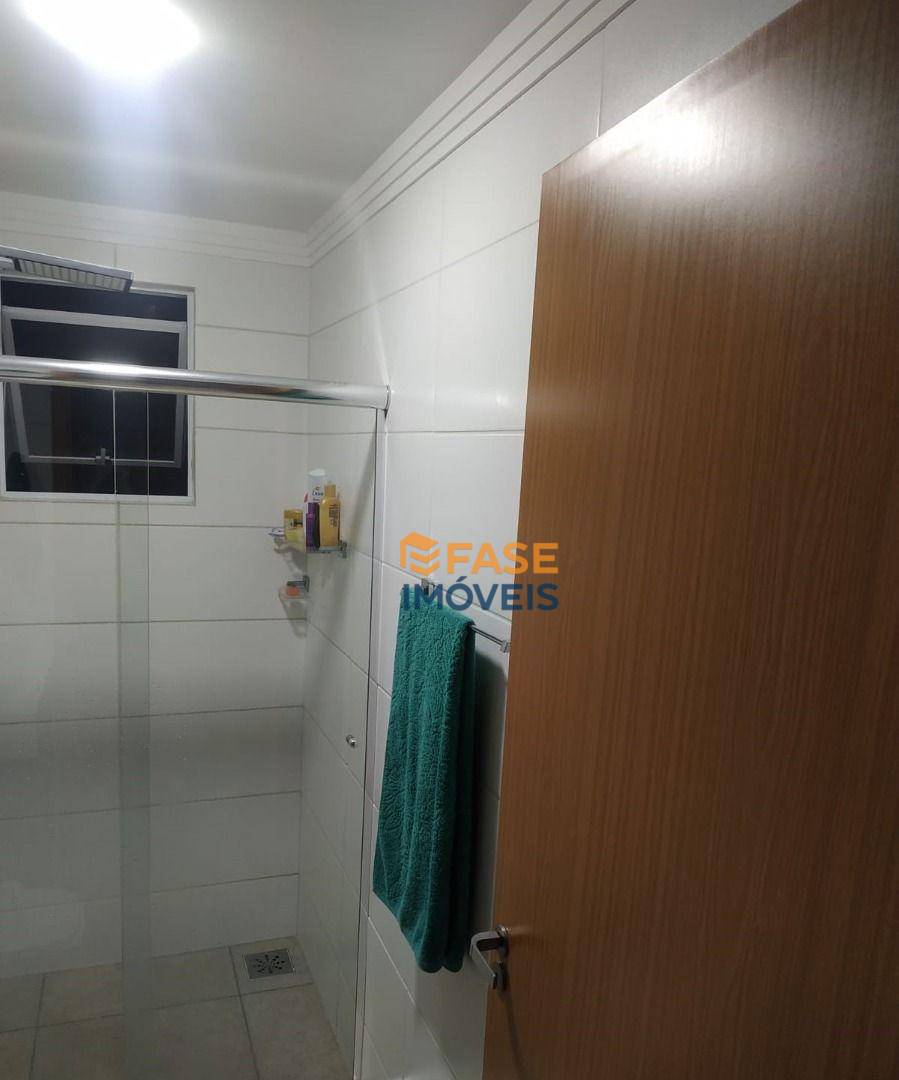 Apartamento à venda com 2 quartos, 66m² - Foto 12