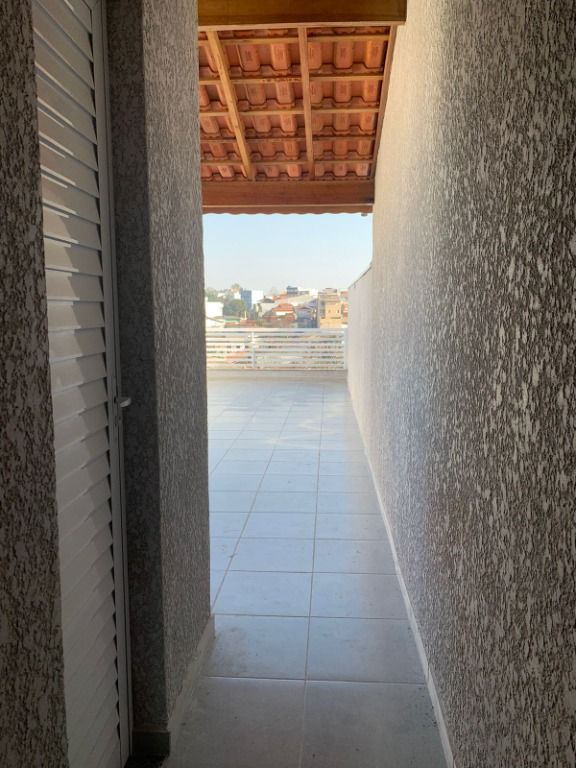 Cobertura à venda com 2 quartos, 85m² - Foto 2