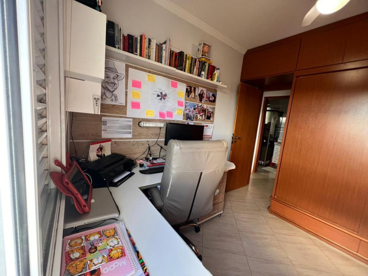 Apartamento à venda com 3 quartos, 144m² - Foto 19