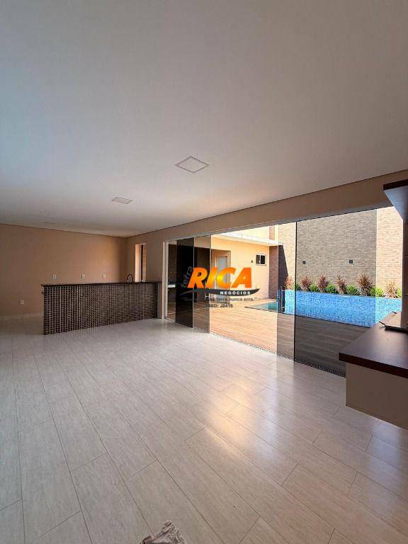 Casa, 2 quartos, 280 m² - Foto 1