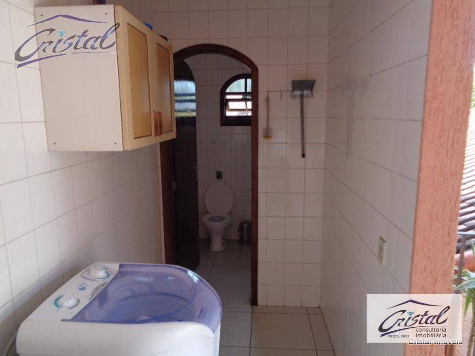 Casa à venda com 3 quartos, 240m² - Foto 10