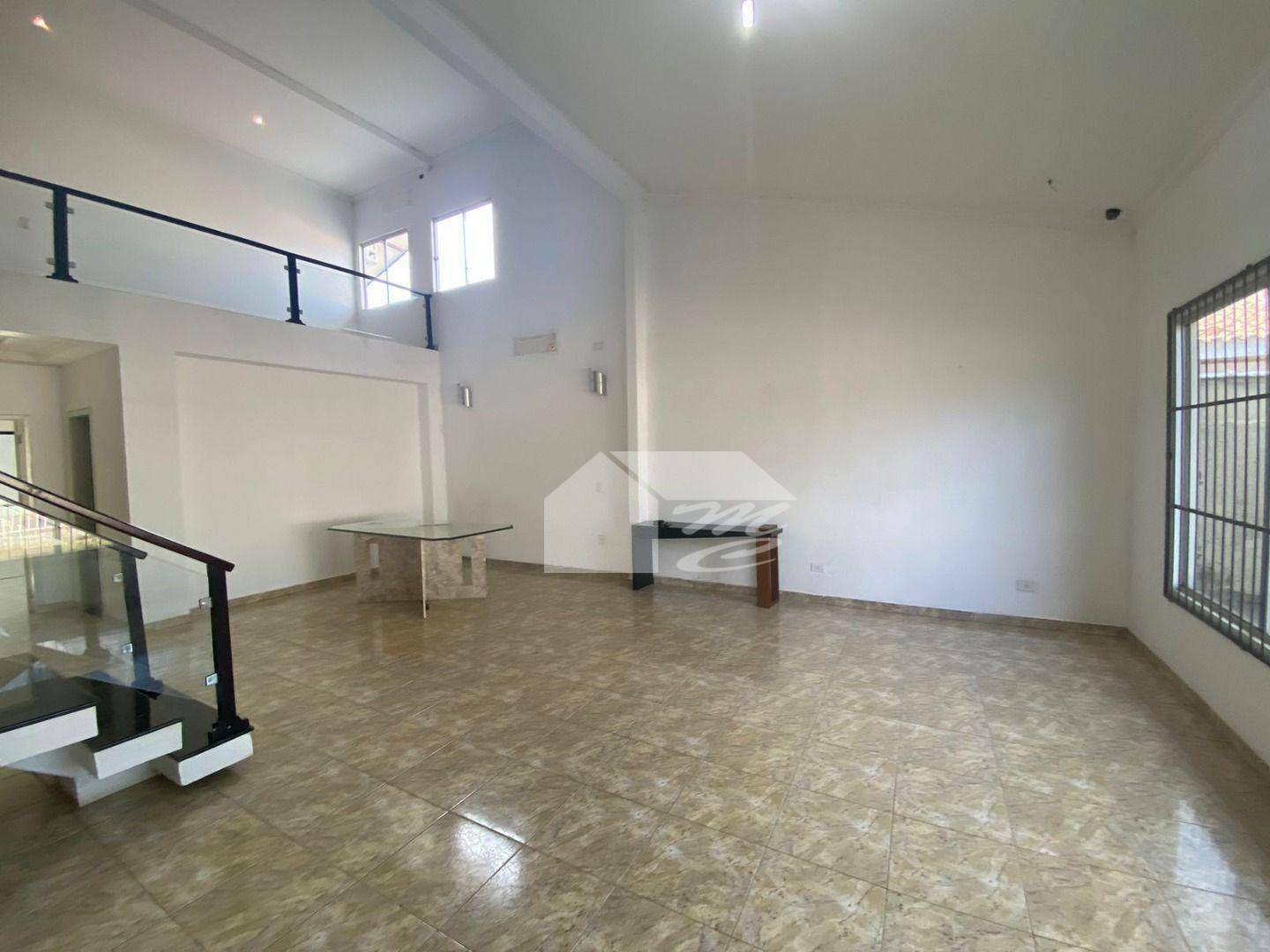 Casa à venda com 4 quartos, 308m² - Foto 7