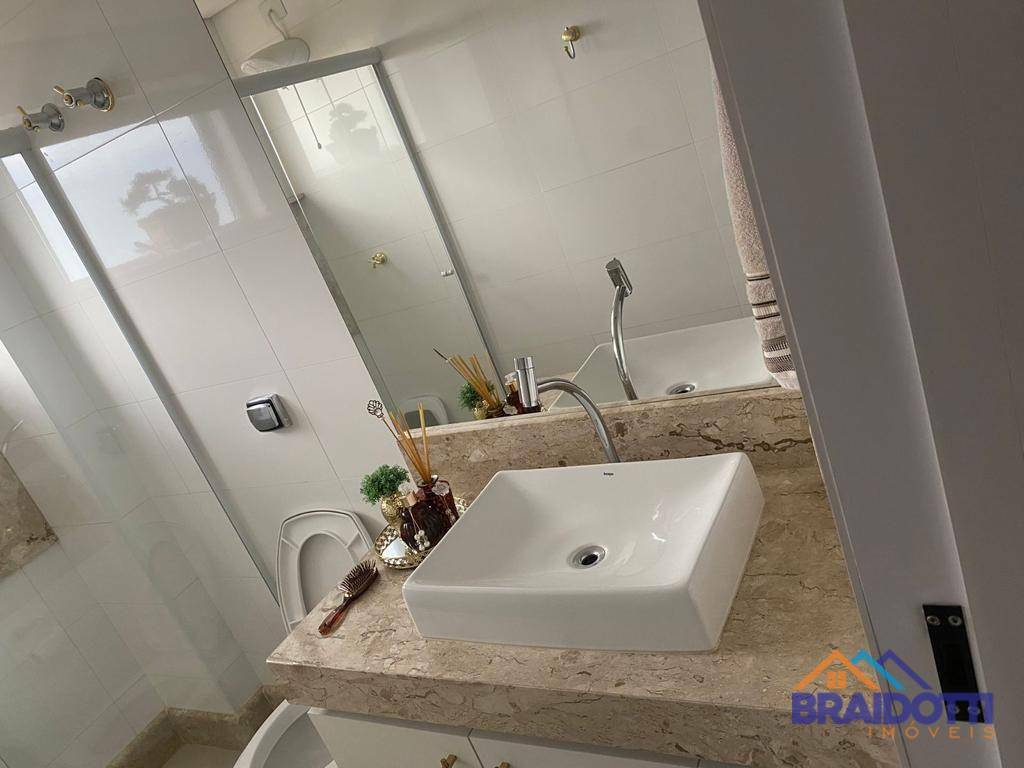 Apartamento à venda com 3 quartos, 260m² - Foto 33