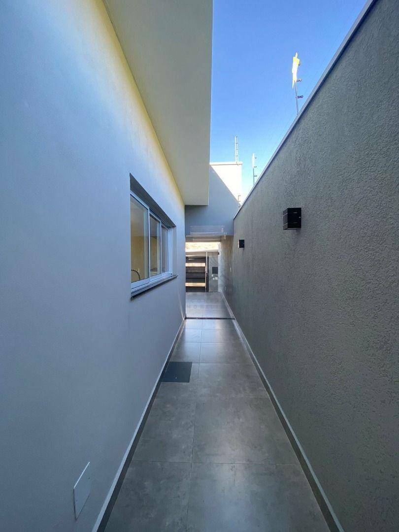 Casa à venda com 3 quartos, 231m² - Foto 18