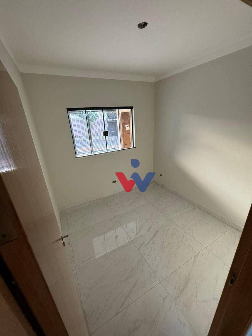 Casa à venda com 2 quartos, 125m² - Foto 4