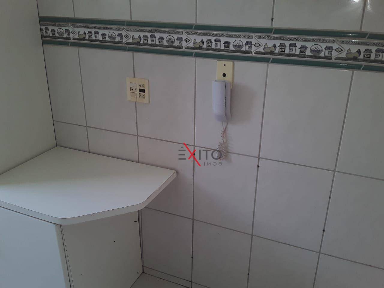 Apartamento à venda com 3 quartos, 65m² - Foto 4