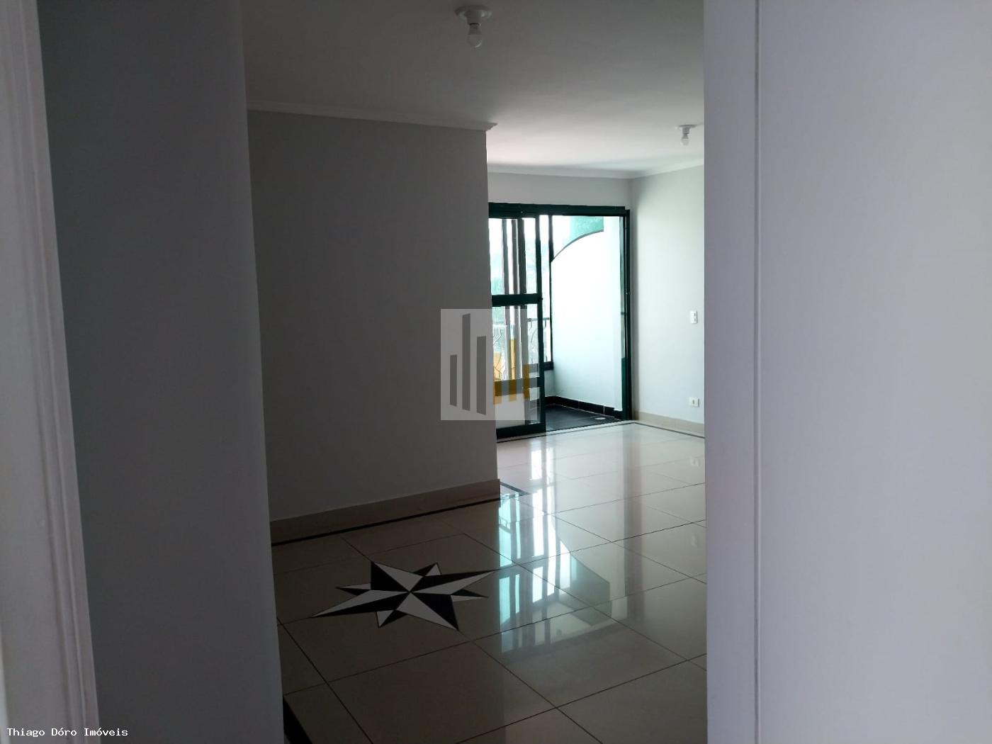 Apartamento para alugar com 2 quartos, 57m² - Foto 4