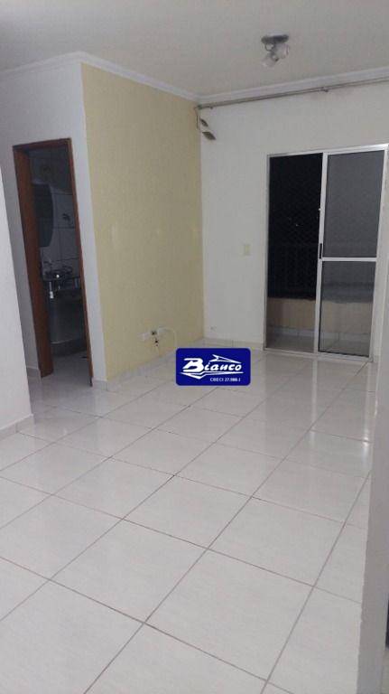Apartamento para alugar com 2 quartos, 64m² - Foto 2
