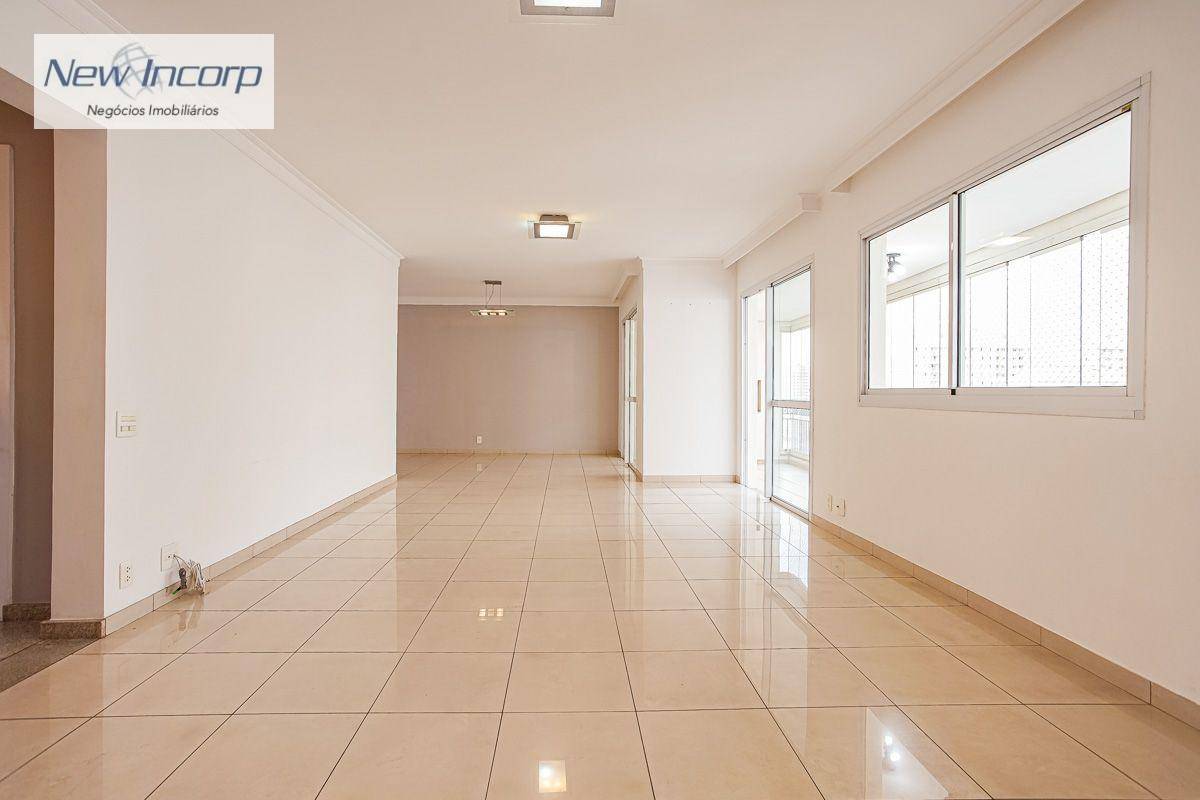 Apartamento à venda com 4 quartos, 175m² - Foto 5