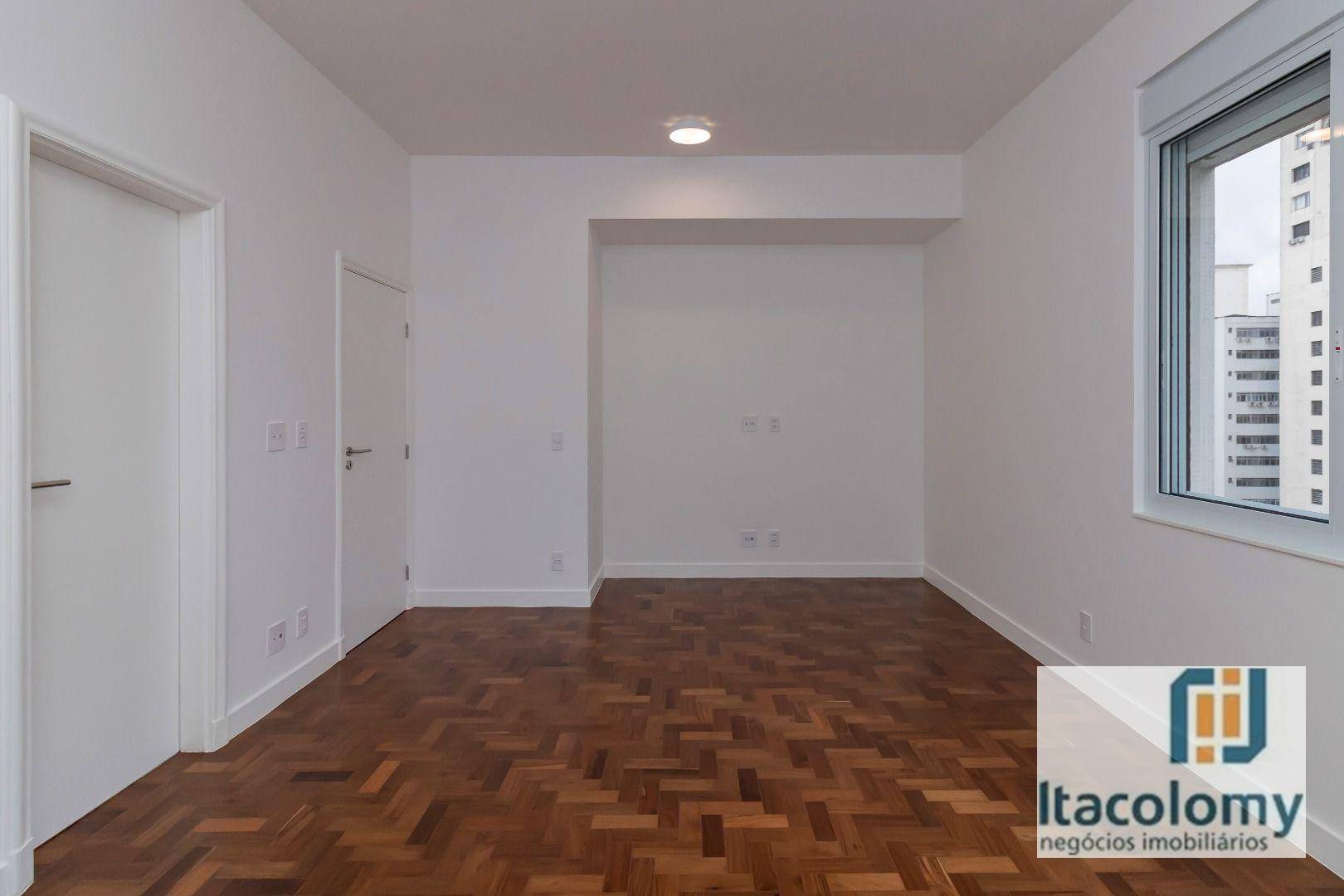 Apartamento à venda com 3 quartos, 239m² - Foto 35