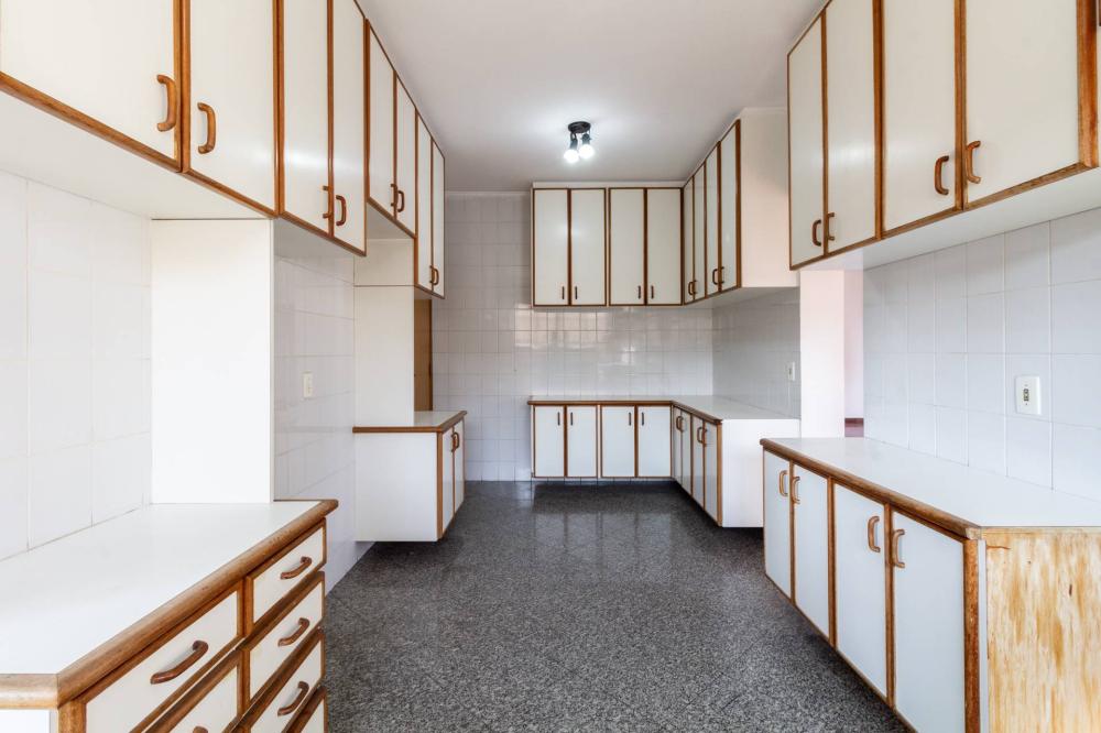 Apartamento à venda com 3 quartos, 185m² - Foto 52