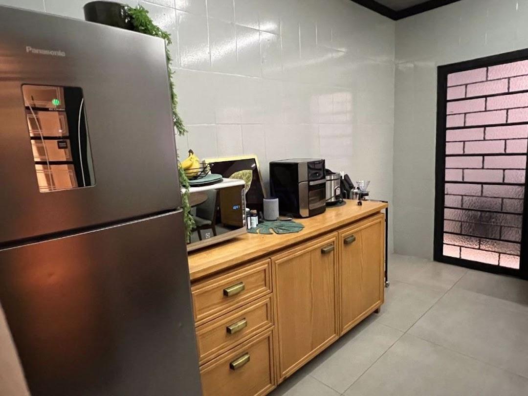 Casa à venda com 3 quartos, 190m² - Foto 1