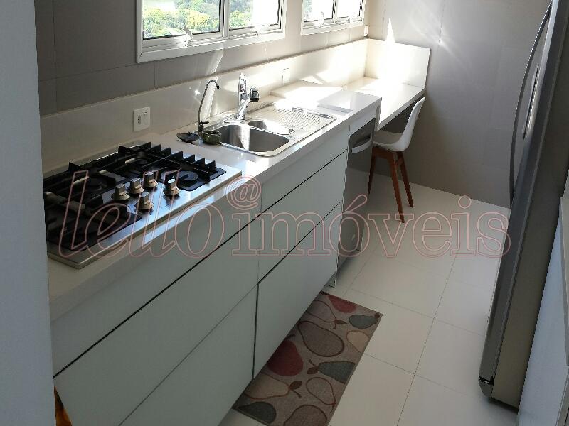 Apartamento para alugar com 3 quartos, 190m² - Foto 10