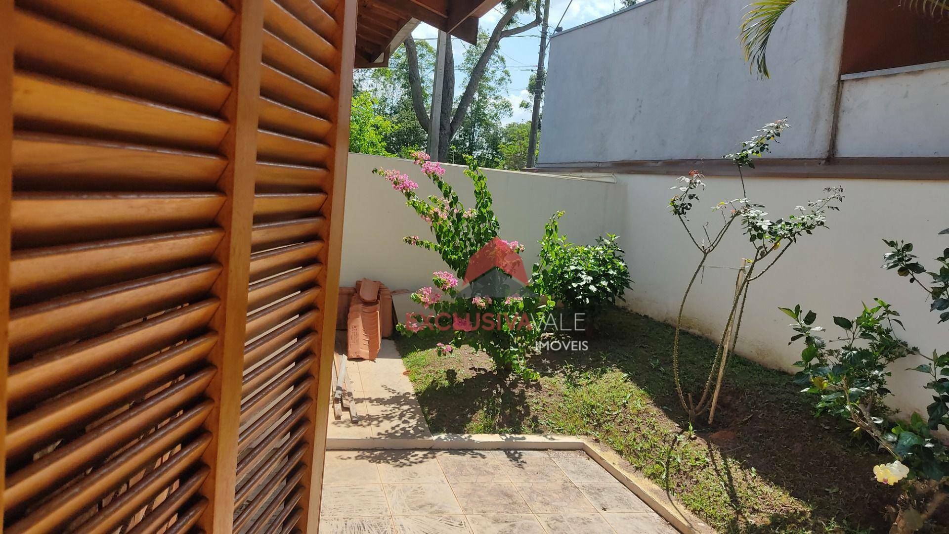 Casa de Condomínio à venda com 4 quartos, 230m² - Foto 6