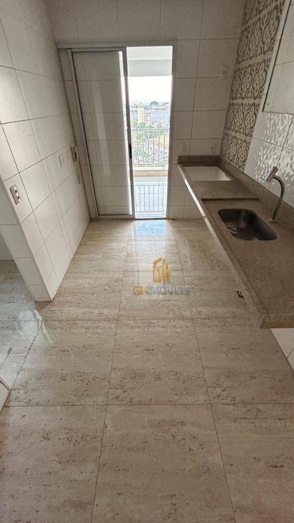 Apartamento à venda com 3 quartos, 118m² - Foto 17