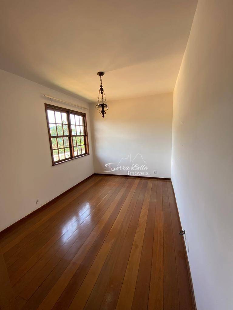 Casa de Condomínio à venda com 5 quartos, 211m² - Foto 25