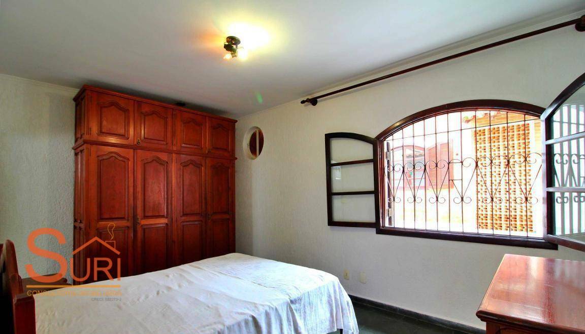 Casa à venda com 3 quartos, 206m² - Foto 16