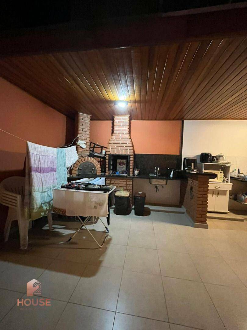 Apartamento à venda com 4 quartos, 150m² - Foto 7