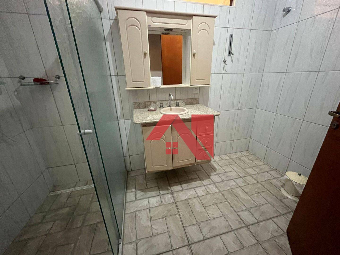 Sobrado à venda e aluguel com 4 quartos, 250m² - Foto 14