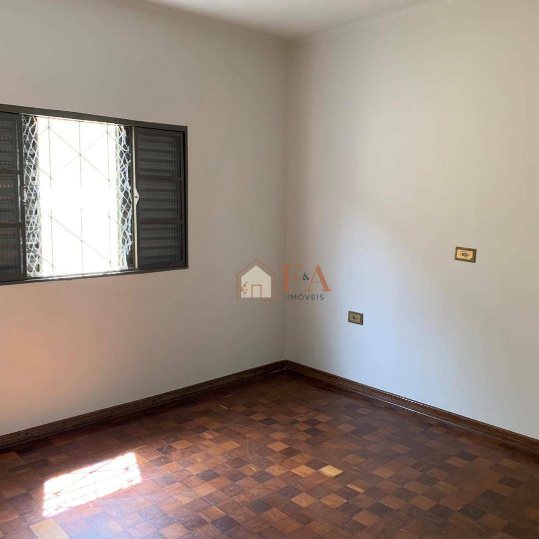 Casa à venda com 4 quartos, 221m² - Foto 19